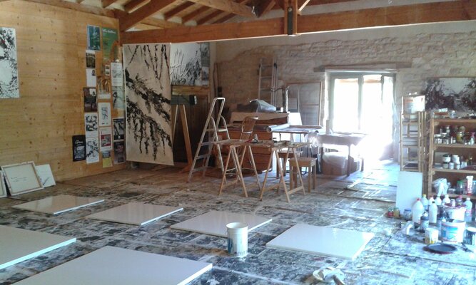 Odile CARITEAU in the Studio