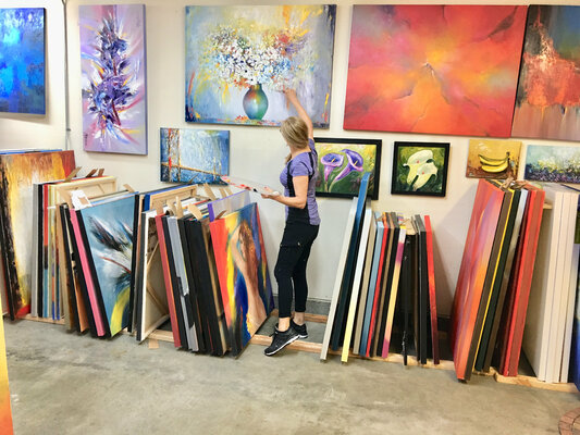 Miroslava Lipovec Friedman in the Studio