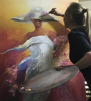 Miroslava Lipovec Friedman in the Studio