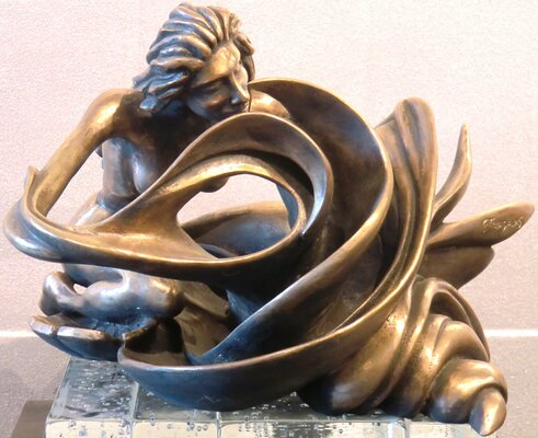 Giovanni Tomaselli in the Studio: "Memore amore" bronzo fusione a cera persa