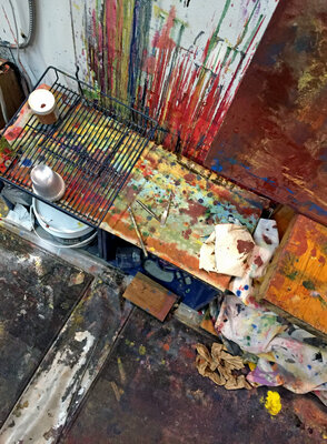 Yari Ostovany in the Studio