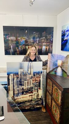 Florence Autelin in the Studio: Exposition de mes photographies en impression alu et dibond sous plexi glass prêt à poser à la galerie à Bordeaux