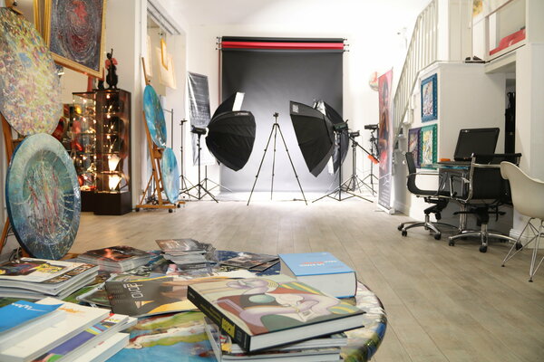Enrico Nicodemo - Demó in the Studio