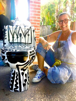 Virginia Valère in the Studio: Customization d'une piece chez un collectionneur
