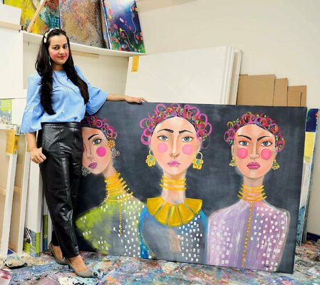 POOVI ART in the Studio