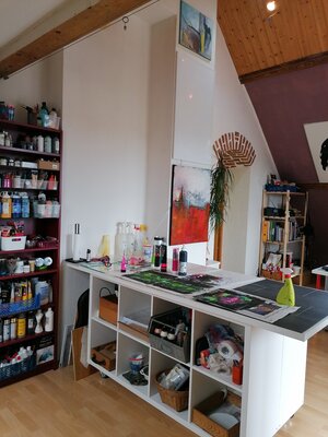 Vera Jochum in the Studio