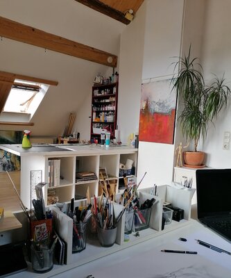 Vera Jochum in the Studio
