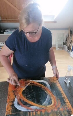 Vera Jochum in the Studio