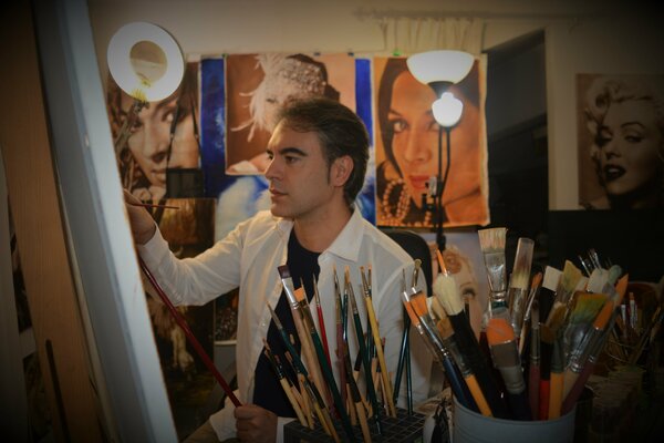 Gorka Gonzalez Crespo in the Studio