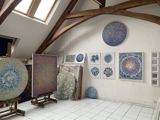 Béatrice Bescond in the Studio: Studio, Vannes