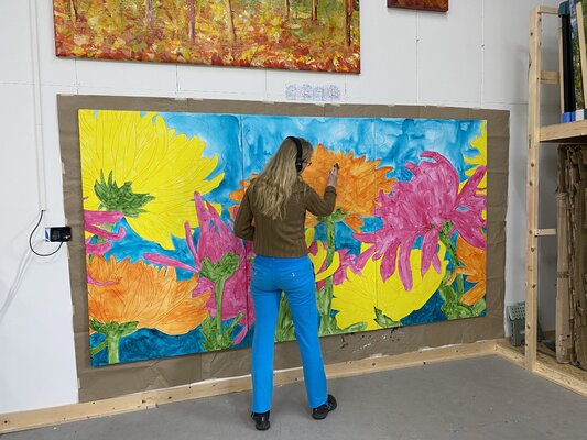 Elise Eekhout in the Studio