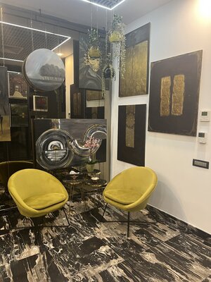 Carmen Aurariu in the Studio