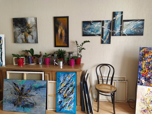 Sylvie Jousselin in the Studio