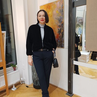 Julia (Iuliia) Tokar in the Studio: Ausstellung "Highlights" in Wien , 29.12-12.12.25