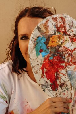 Tattiana Yelistratava in the Studio