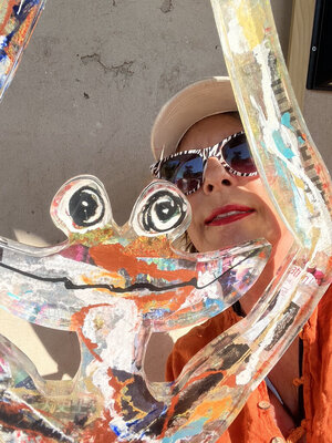 PatMoli in the Studio: 2026 juin patmoli et tête "Gren ZEN " SCULPTURE PLEXIGLAS  2M