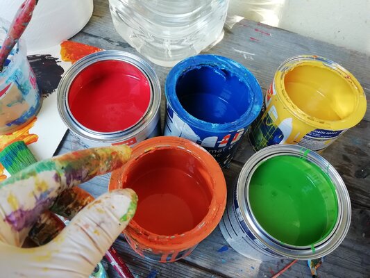 Alessandro Piras in the Studio: Ladies and gentlemen...I introduce you to some of my water based enamels.