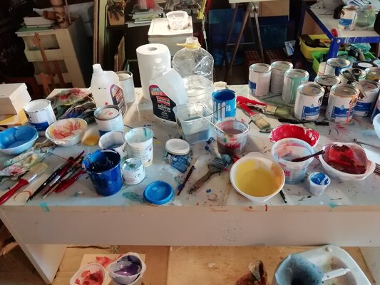 Alessandro Piras in the Studio: Here we are...setting the table!