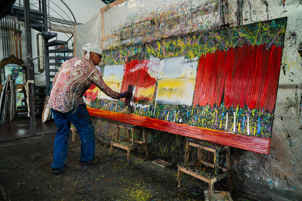 Dietmar Brixy in the Studio