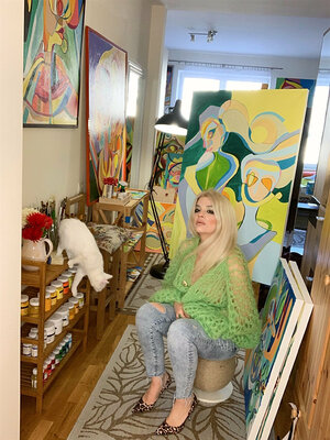 Olja Mesec in the Studio: Zvonko the cat.