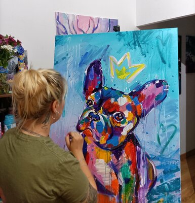 Aliaksandra Tsesarskaya in the Studio