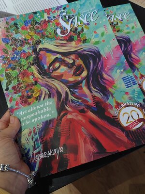 Aliaksandra Tsesarskaya in the Studio: Cover up with my art in American magazine Sasee