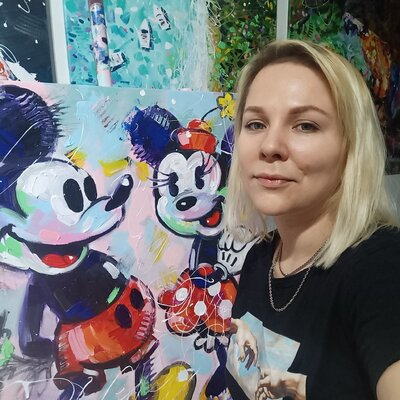 Aliaksandra Tsesarskaya in the Studio