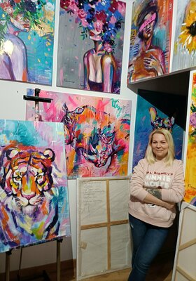 Aliaksandra Tsesarskaya in the Studio