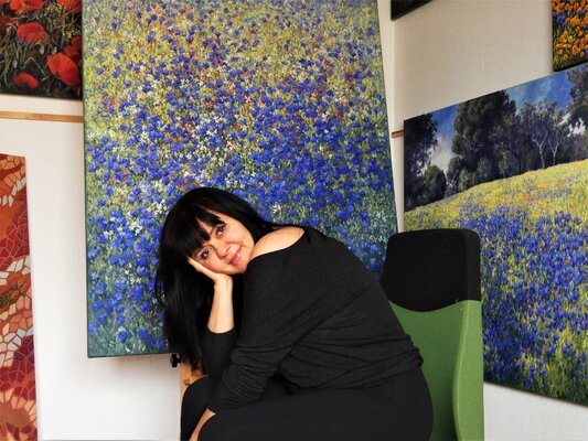 Felicia Trales in the Studio