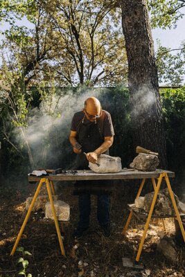 Jean-Baptiste Van den Heede in the Studio: el taller de escultura