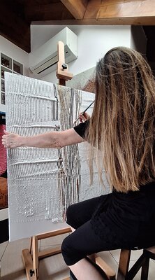 CLAUDIA AMADESI in the Studio: Al lavoro
