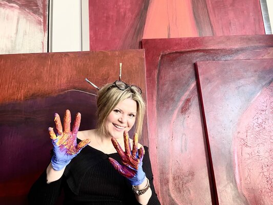 Malina Wieczorek in the Studio