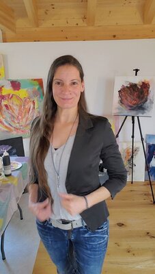 Susanna Schorr in the Studio