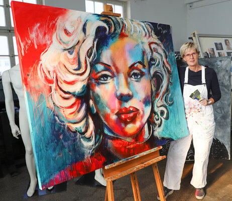 Silke von Clarmann in the Studio