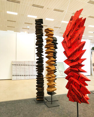Sylvio Eisl in the Studio: Red  Energy, Robinie, 2019