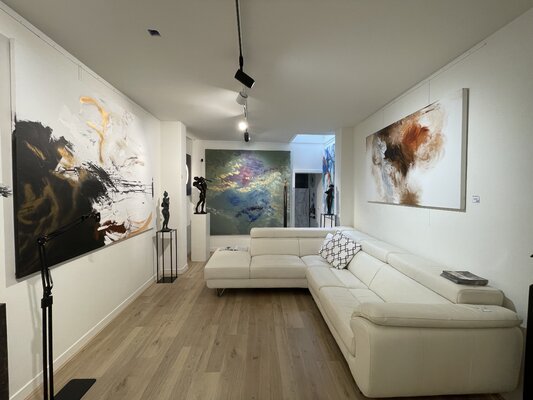 Tiny De Bruin in the Studio: My own art in my Tiny's galerie in Goes