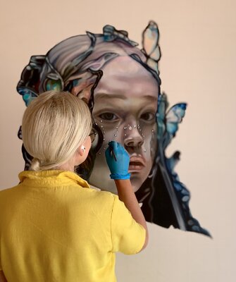 Valentina Andrees-Reschetizka in the Studio