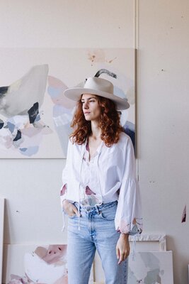 Julia A. Etedi in the Studio: Julia A. Etedi new shots