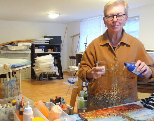 Inelouise Mourick in the Studio: Painting In my studio