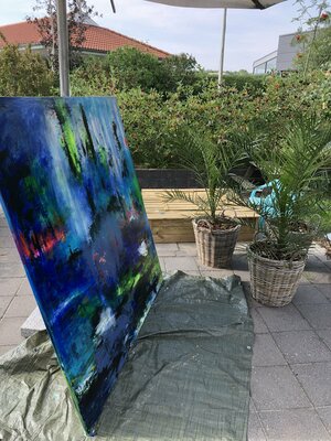 Inge Thogersen in the Studio: Painting home in my garden