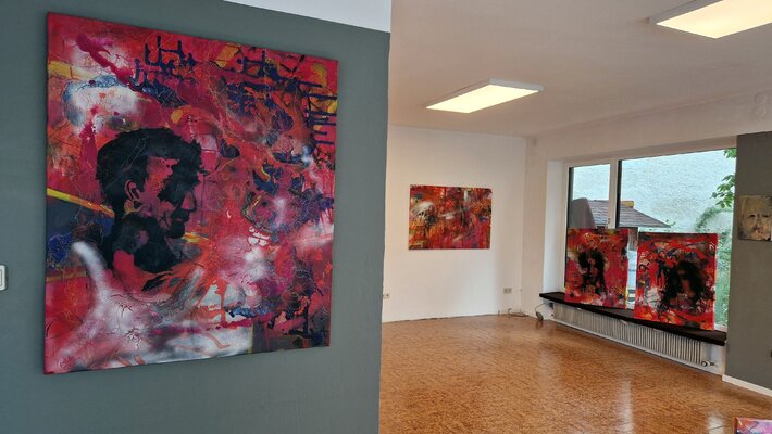 Petra Kohns-Merges in the Studio: Impressionen aus meinem Kunstfenster Latsch 2024 / 2025