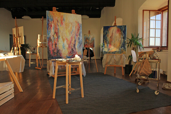 Isabella Scharf-Minichmair in the Studio: Burgeremitage 2022 - Studio Castle Altpernstein Austria