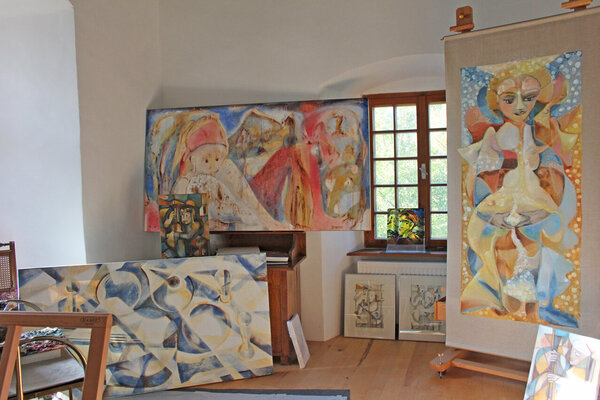 Isabella Scharf-Minichmair in the Studio: Sunday Studioview at Castle Altpernstein Austria
