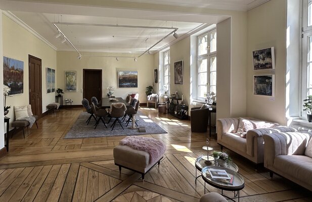 Hella Ridder in the Studio: Showroom meines Ateliers auf Schloss Lohe/Werl, NRW - Ausstellung aktueller Werke