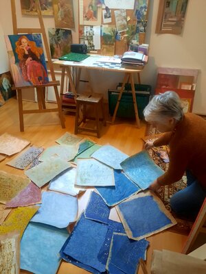 Anne-Marie Molénat-Ponté in the Studio: préparation des papiers
