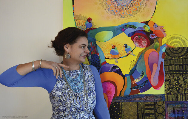 Silvia Pavlova in the Studio: Es Desigual