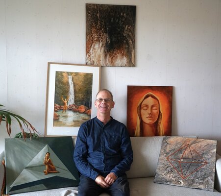 Magnus Lindblom in the Studio: Omong some art works