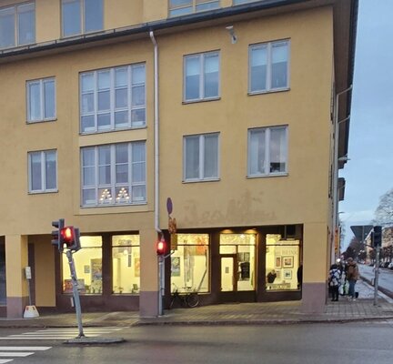 Olga Brink in the Studio: Galleri BRINK, Storgatan 23 c, Uppsala, Sweden