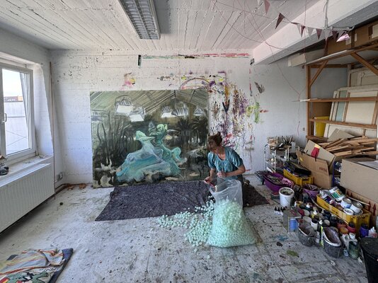 Philippa Jasper in the Studio