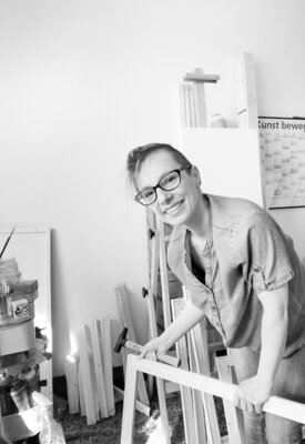 Morana Pribetić in the Studio